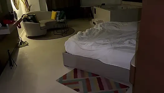 POV perverser schleicht sich an schläfrige, weiche, sexy faltige Sohlen - zieht covers für Massage & spielerisches Kitzeln! (Vorschau)