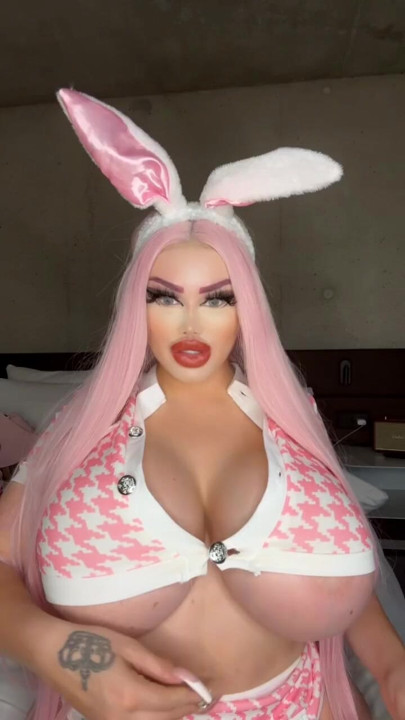 Bibi Bugatti Wirusowe Piękno Barbie