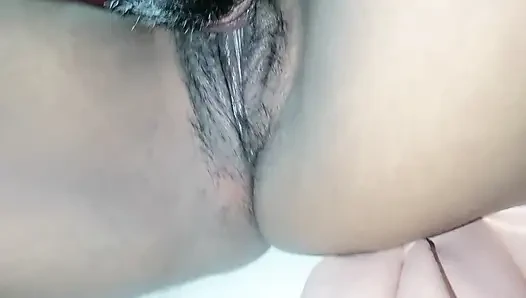 Step mother seduces step son while in bath