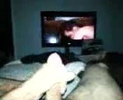 paja viendo porno