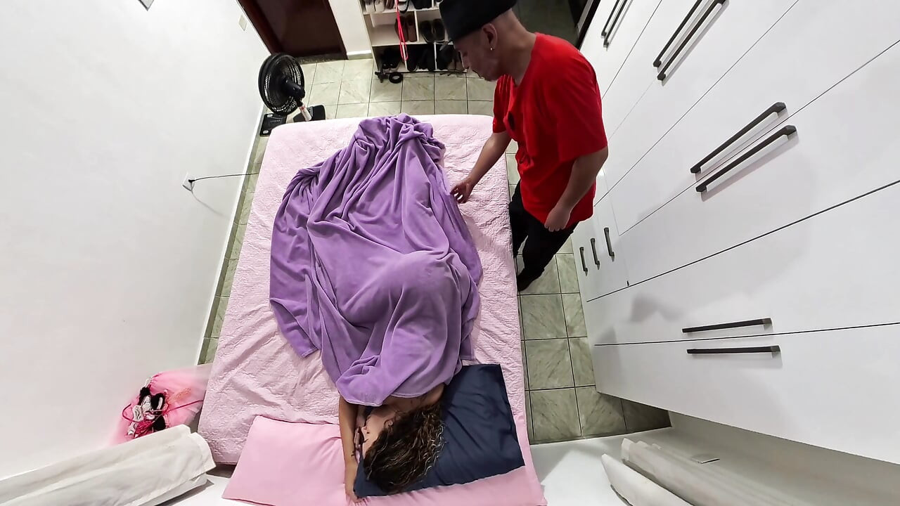 Stepfather Enters Stepdaughter's Room and Ejaculates in Her Mouth