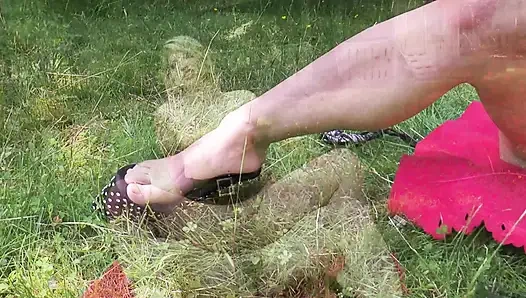 Wild Outdoor DP Fuck in the Woods