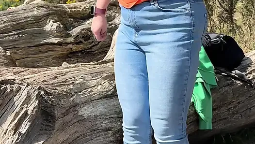 Keine Toilette, Keine Zeit. Ich Musste in Meine Jeans Pinkeln!