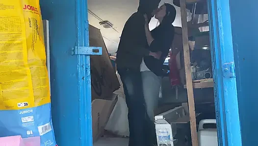 A warehouse worker fucked the manager hard right there on the boxes and put her in her place