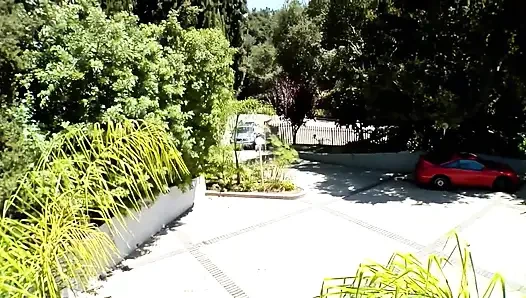 Ateşli göt deliği beni tahrik etti ve onu götten sert siktim