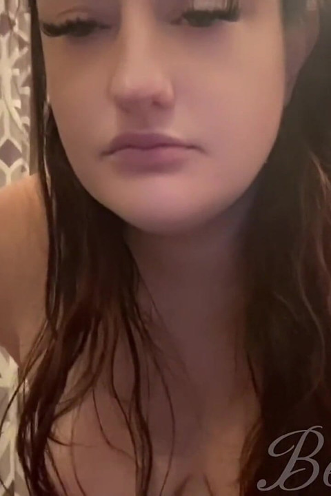 Toilet Fart Compilation 2 av Bella Blast