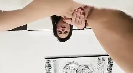 Spanish MILF masturbating