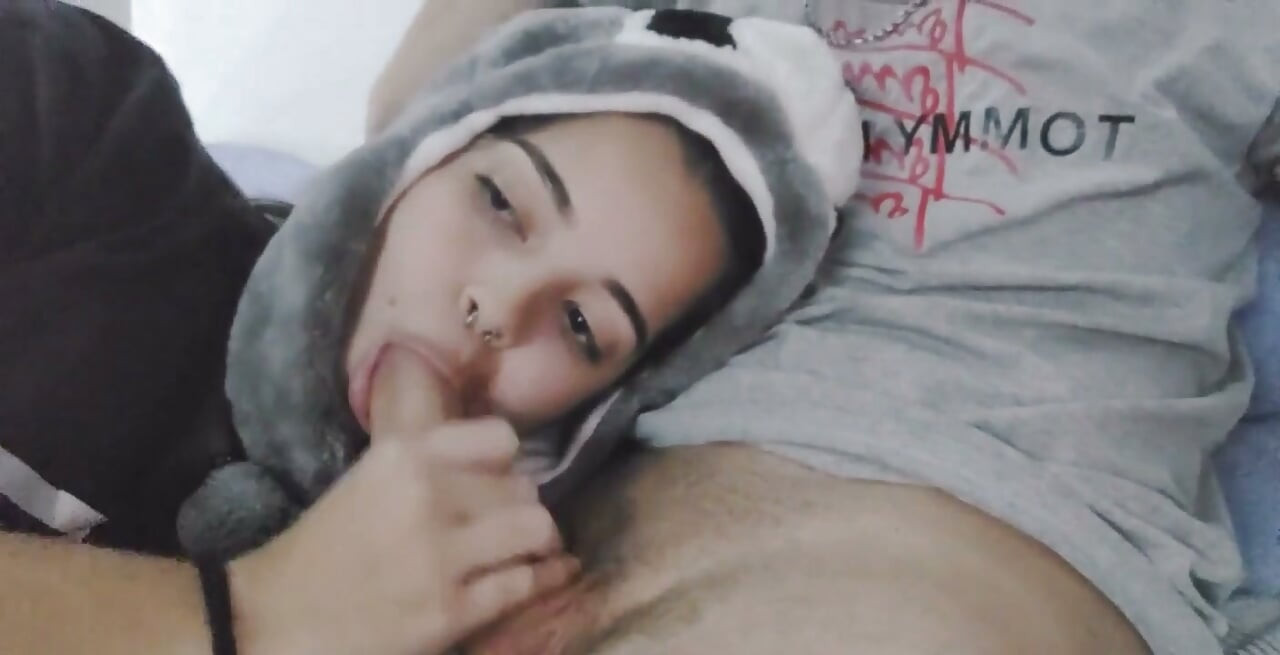 Latina nena divirtiéndose con mi polla - parte 22