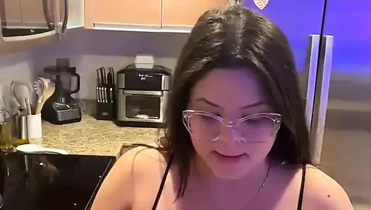 Live Stream with Dani Valentina