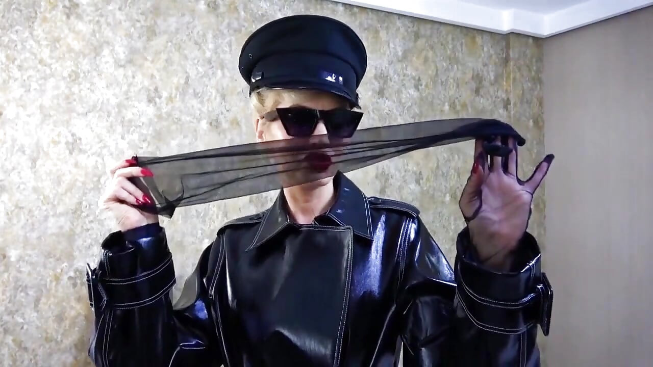 เฟติช Pvc Trench