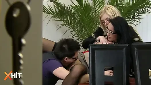 Kompilasi vinny, liza & co lagi asik jilat memek paling hot