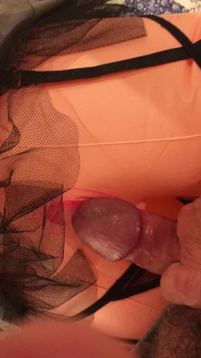 Loser seduces Love Doll and then cums prematurely