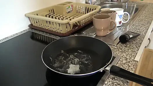 Sperm kızartılmış yumurta mastürbasyonu!