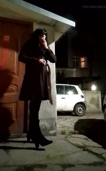 crossdresser polaco bdsm desnudo en público