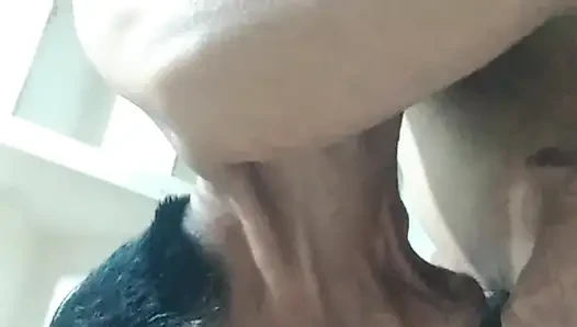 Makan selalu dia pantas mendapatkan kebaikan dariku