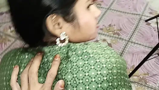 Фигуристая индийская бхабхи жестко раком в спальне с Devar - ролевая игра дези в домашнем любительском видео