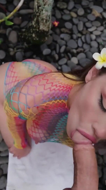 Must-share moment from "Beautiful and gentle blowjob"
