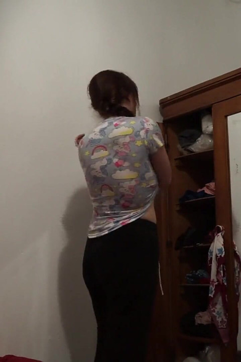 My Teen Girlfriend Has a Really Nice Ass