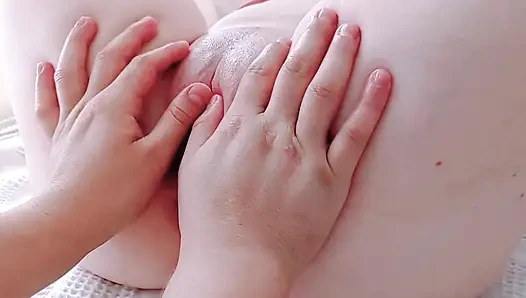 Не беременейте меня!! (камшот за пределы ее киски)