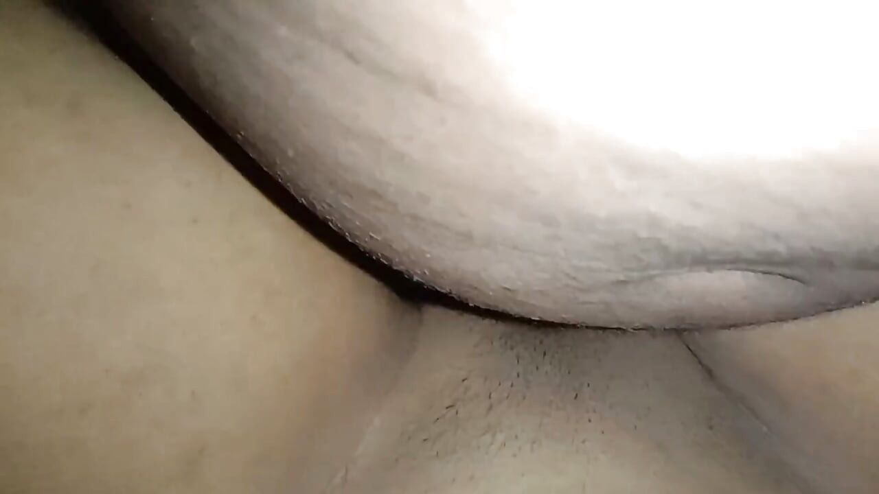Deshi virgen chica toma gran polla primera vez porno