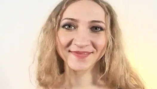 Ein Haariger Rothaariger Russe