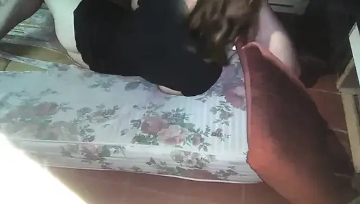 Kız arkadaşımı beni emerken cep telefonumla kaydediyorum ve misyoner olarak sikişiyoruz