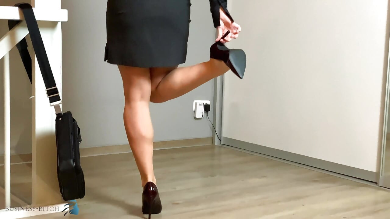 Assistente pessoal recebe orgasmo anal