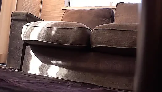 Bozuk Yetenek Ofisi. Göz alıcı yeni gelen tehlikeli bir seçmeye düşüyor