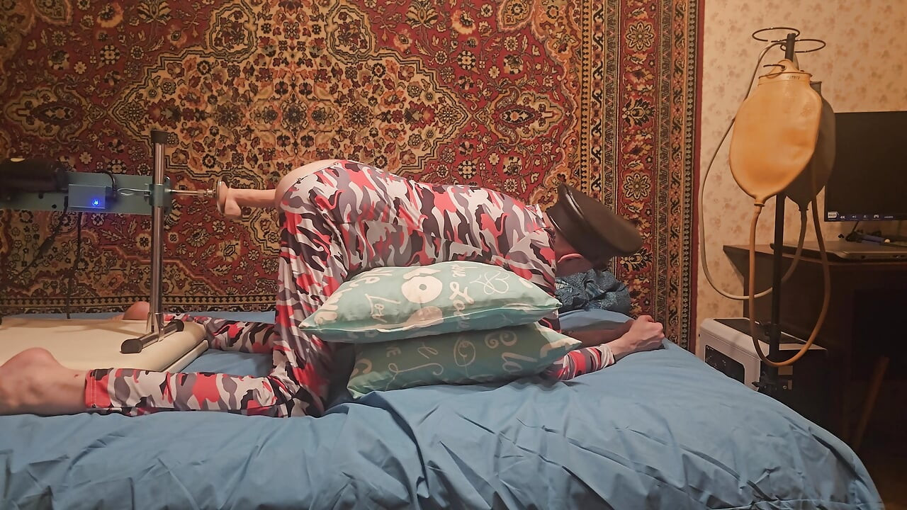 The slave Sasha Earth is Hard Fucked anal by the machine homemade