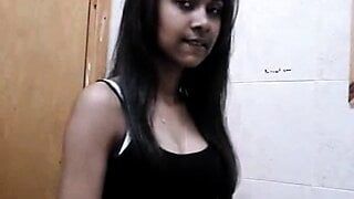 Mumbai College Babe Tanushree Teasing