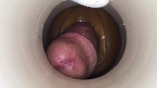 Timp de spermă de un bărbat cu spermă pe cameră
