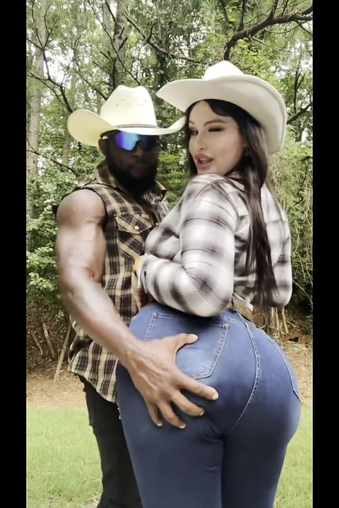 Stacxxxs 礼物：女牛仔lexi骑牛仔stacxxxs