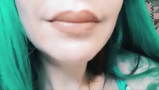 Kesempatan yang janggal: cosplay raksasa terbaik dalam satu video