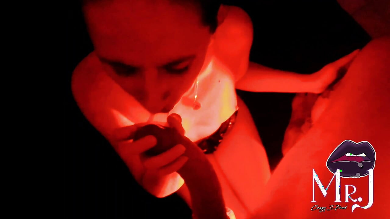 Nyx and MrJ... under a red light