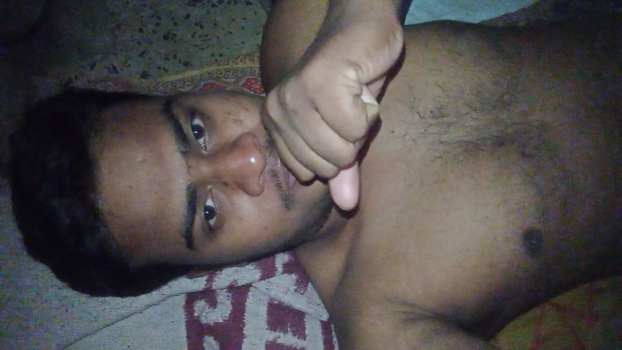 Indian boy wife pussy massage oil part-1