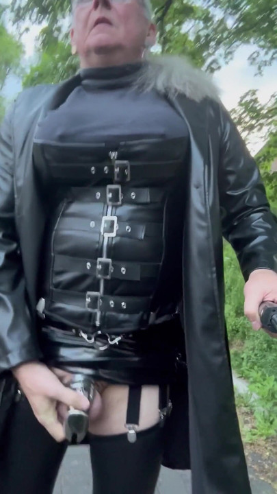 Sandra die Outdoorschwuchtel | Clip 1