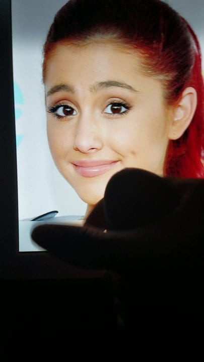 Ariana Grande 4