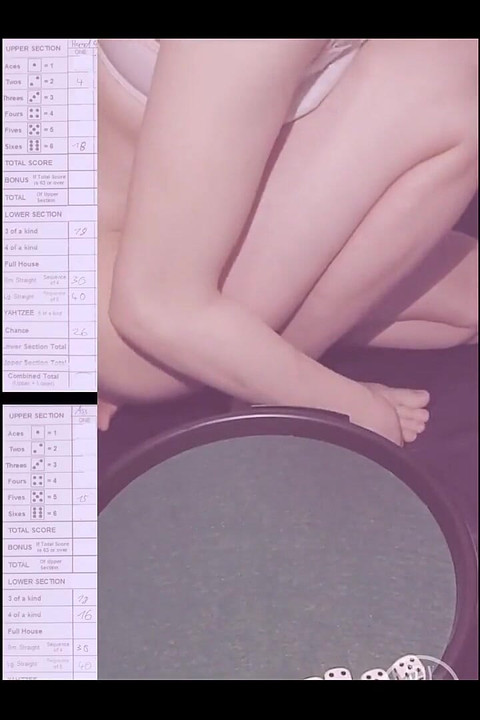 用玻璃杯玩yhtzee玩我的屁股！谁会赢？
