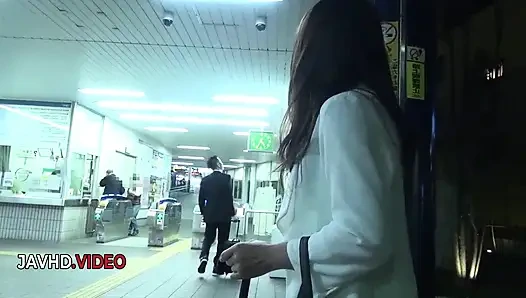 Majikan jepang lagi sama pacarnya di kantor