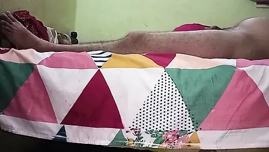 Üvey baba üvey kızını sabah seksiyle sikiyor