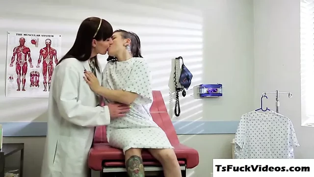 Sexy Brunette shemale Natalie Mars bangs Rizzo Fords pu