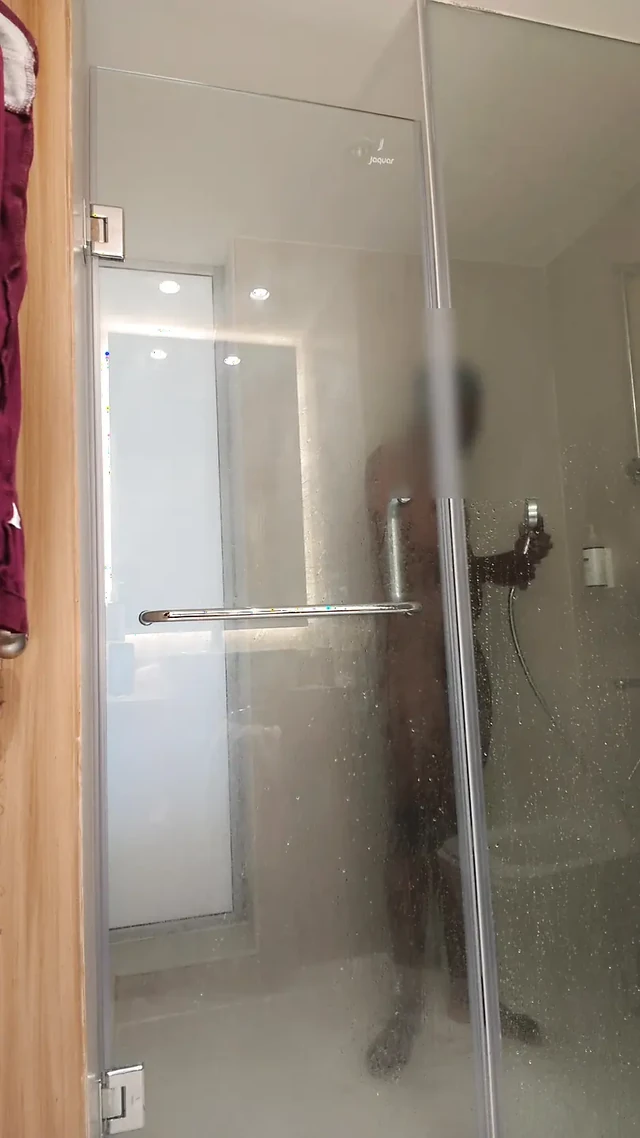 Single male bathing clip in five-star hotel. Male Shower
