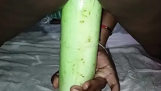 Bhabhi Ne bahut badi louki chut me dal diya