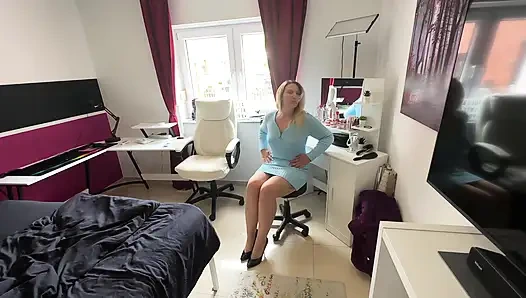 6 months of sex withdrawal! Now I have noticed what I was missing extremely! A tender cock between the legs!