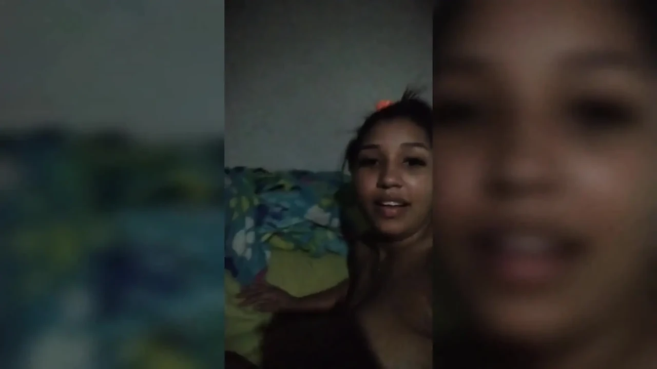 18 year old brunette big saggy tits from New York United States fucking her stepbrother's big dick rejad