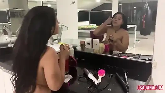 Freunde versammelten sich, und sie wollte sich richtig anstrengen