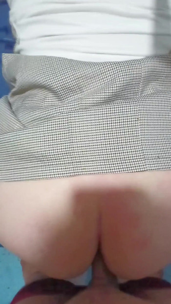 आह! आपके पास यह बड़ा है | क्लिप 1