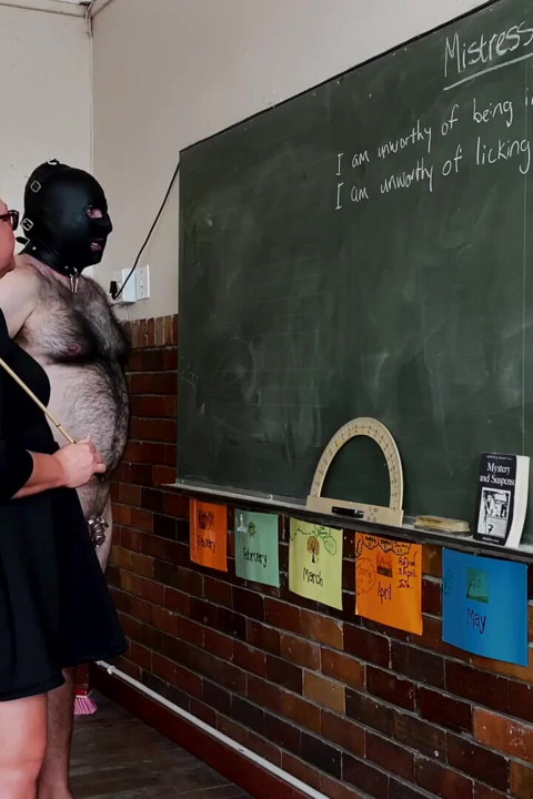 Dominatrix Mistress April - Slave Training Academy
