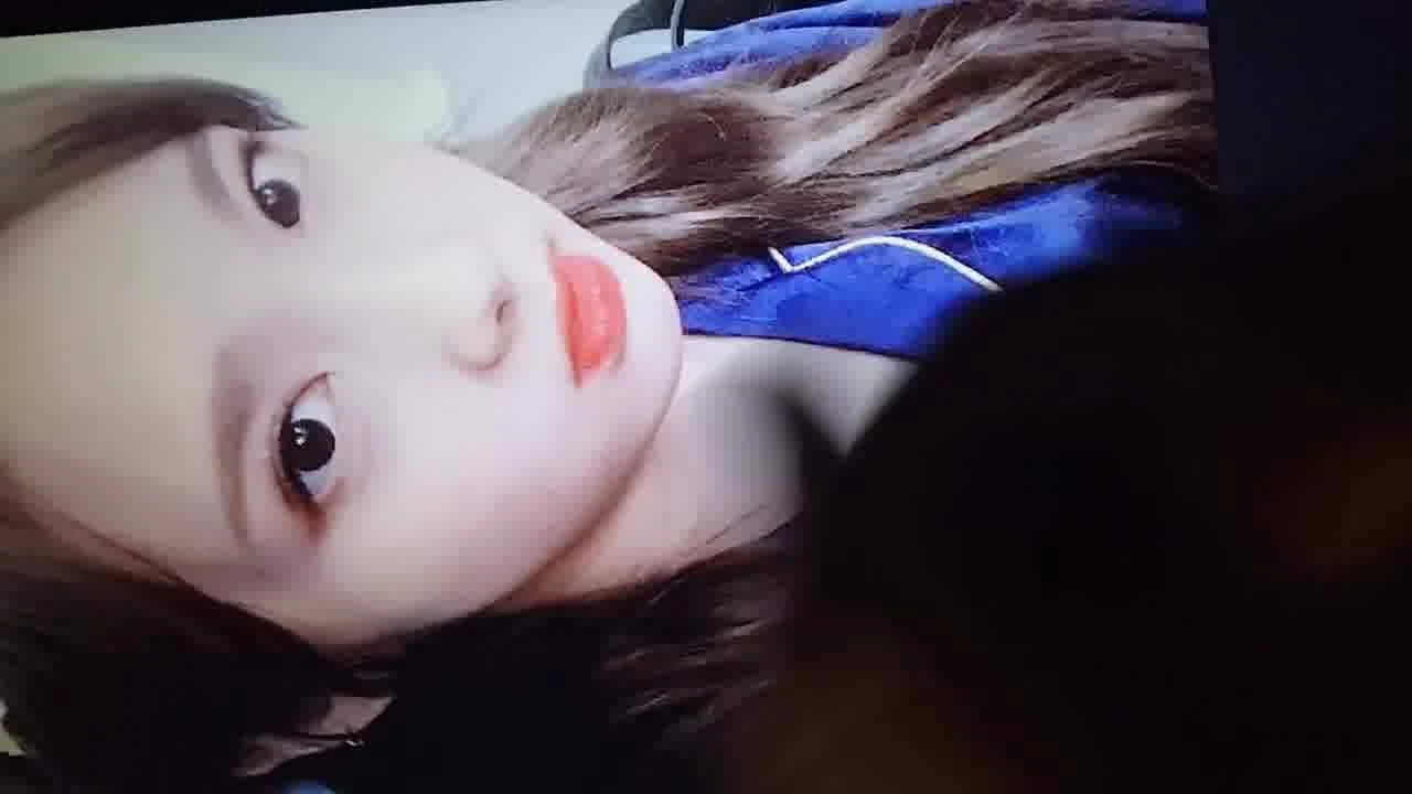Hai lần nayeon xuất tinh cống hiến