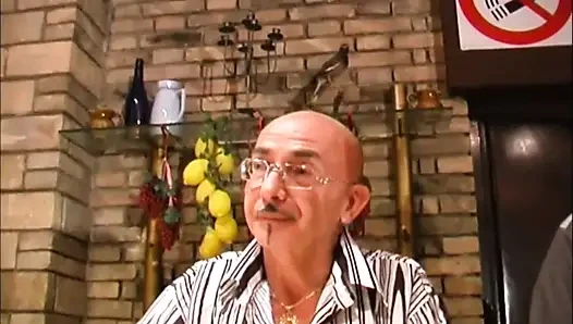 Pesta seks liar gila di klub malam